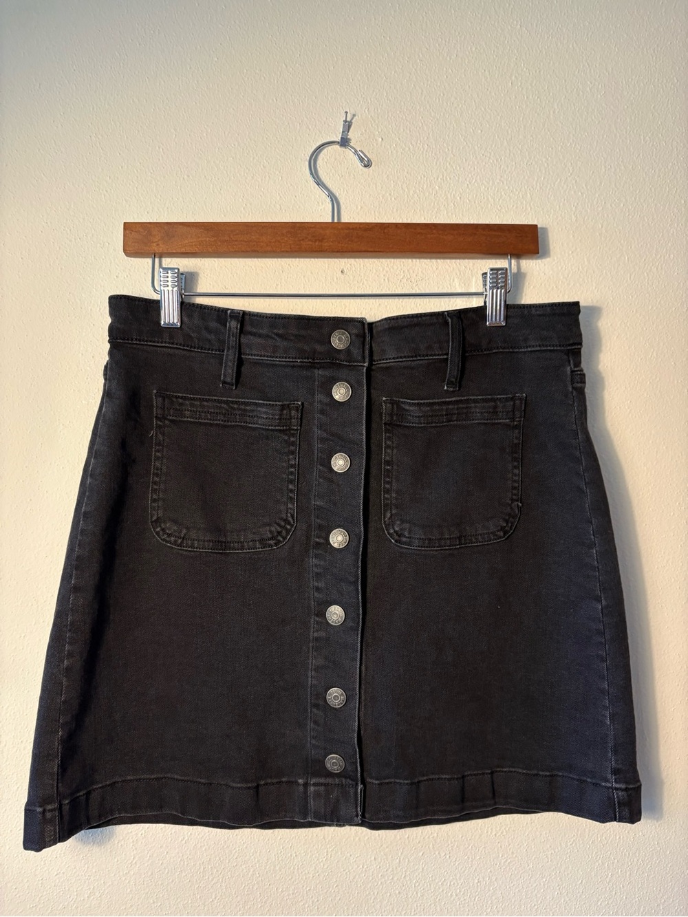 Madewell Black Frost Denim Button Front A Line Mini Skirt Pockets - size 29